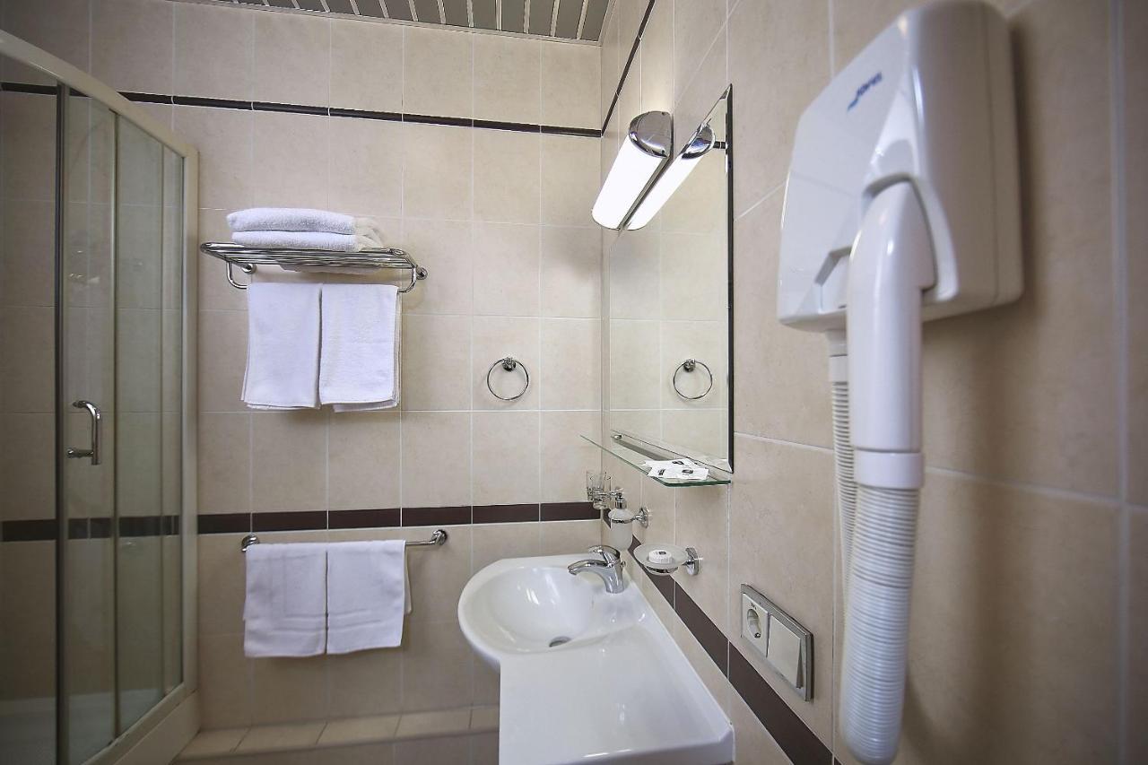 Platium Spa&resort فندق Kozyn