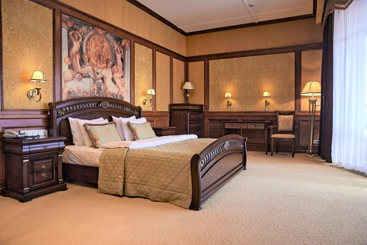 Platium Spa&resort فندق Kozyn